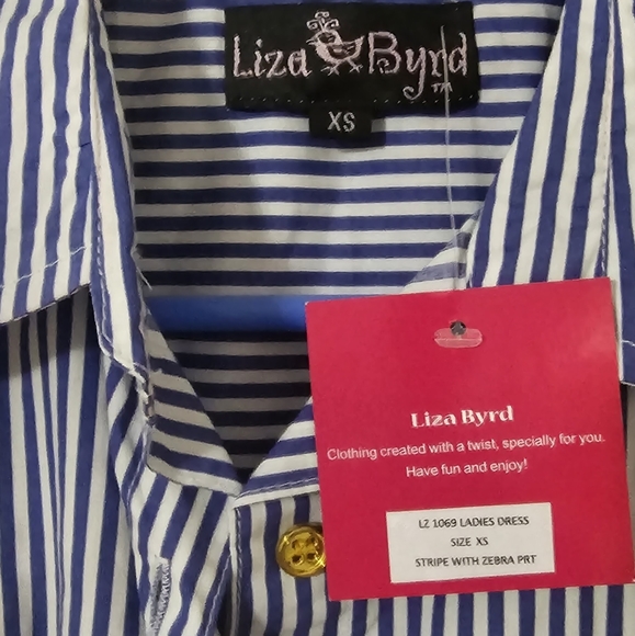 NWT Liza Byrd Pin Striped Zebra Button Down Tunic - Picture 5 of 5